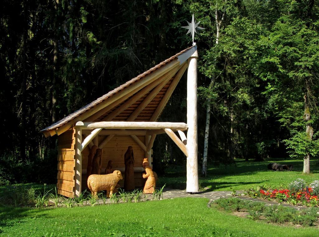 Hotel Skalka Раецке-Теплице Экстерьер фото