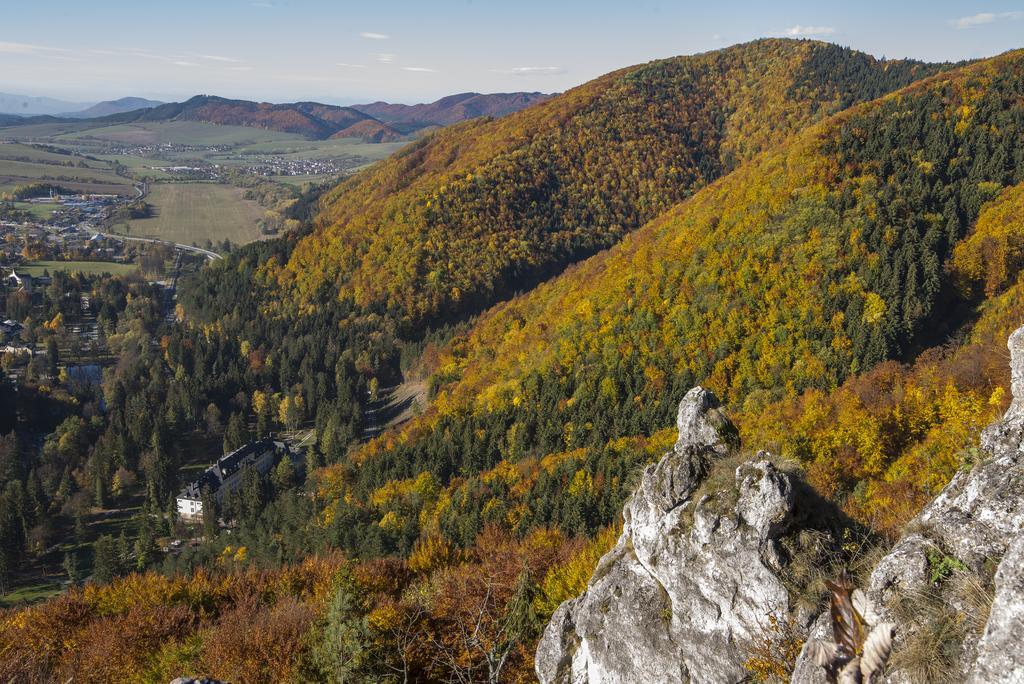 Hotel Skalka Раецке-Теплице Экстерьер фото