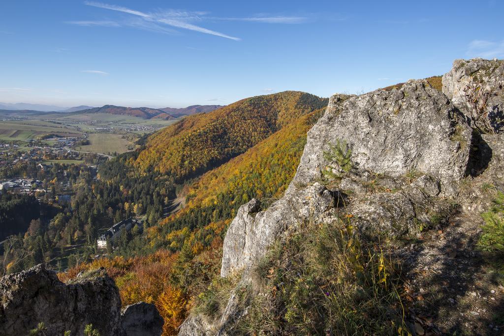 Hotel Skalka Раецке-Теплице Экстерьер фото